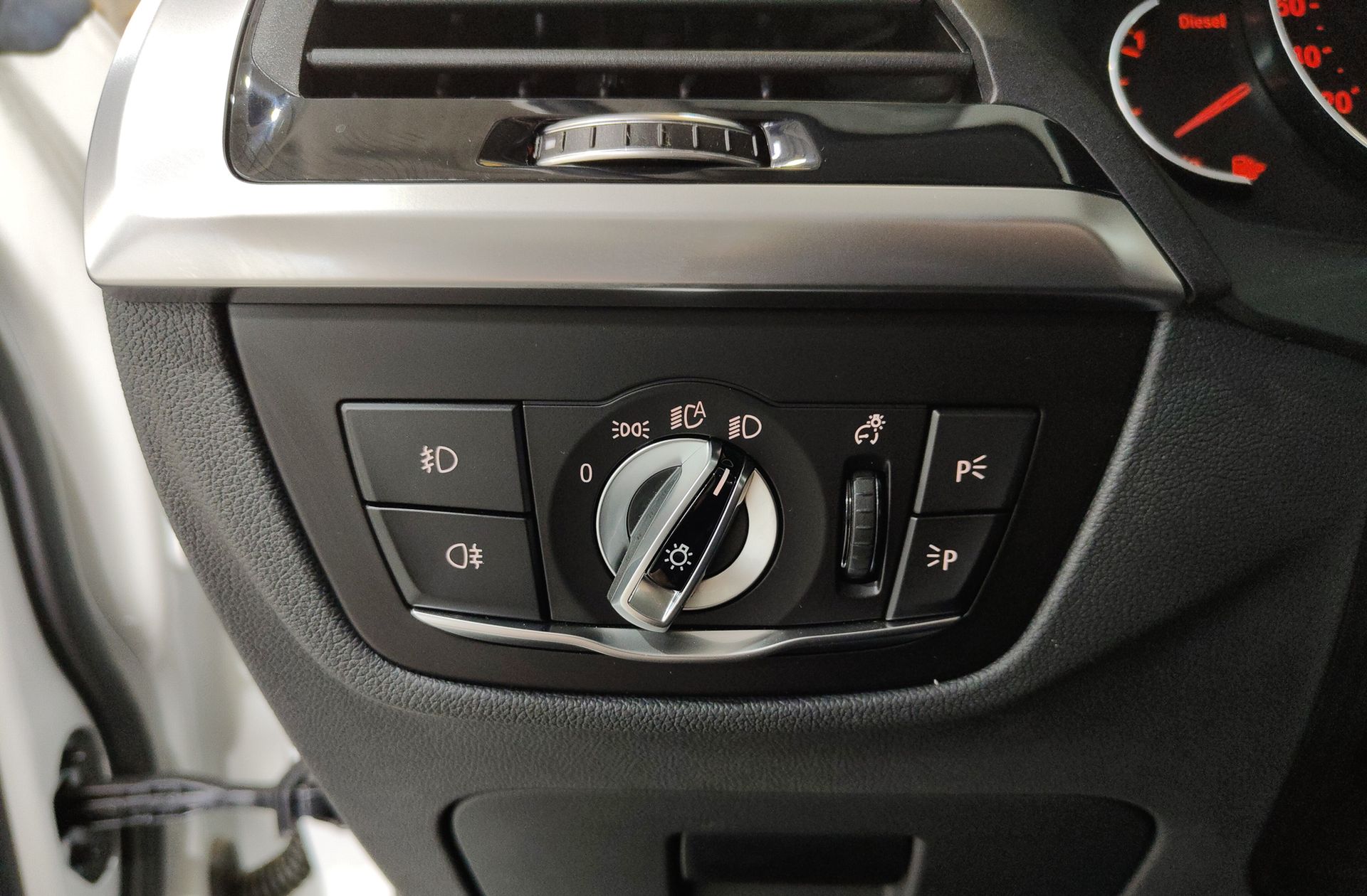 BMW X3 sDrive18d - foto 24