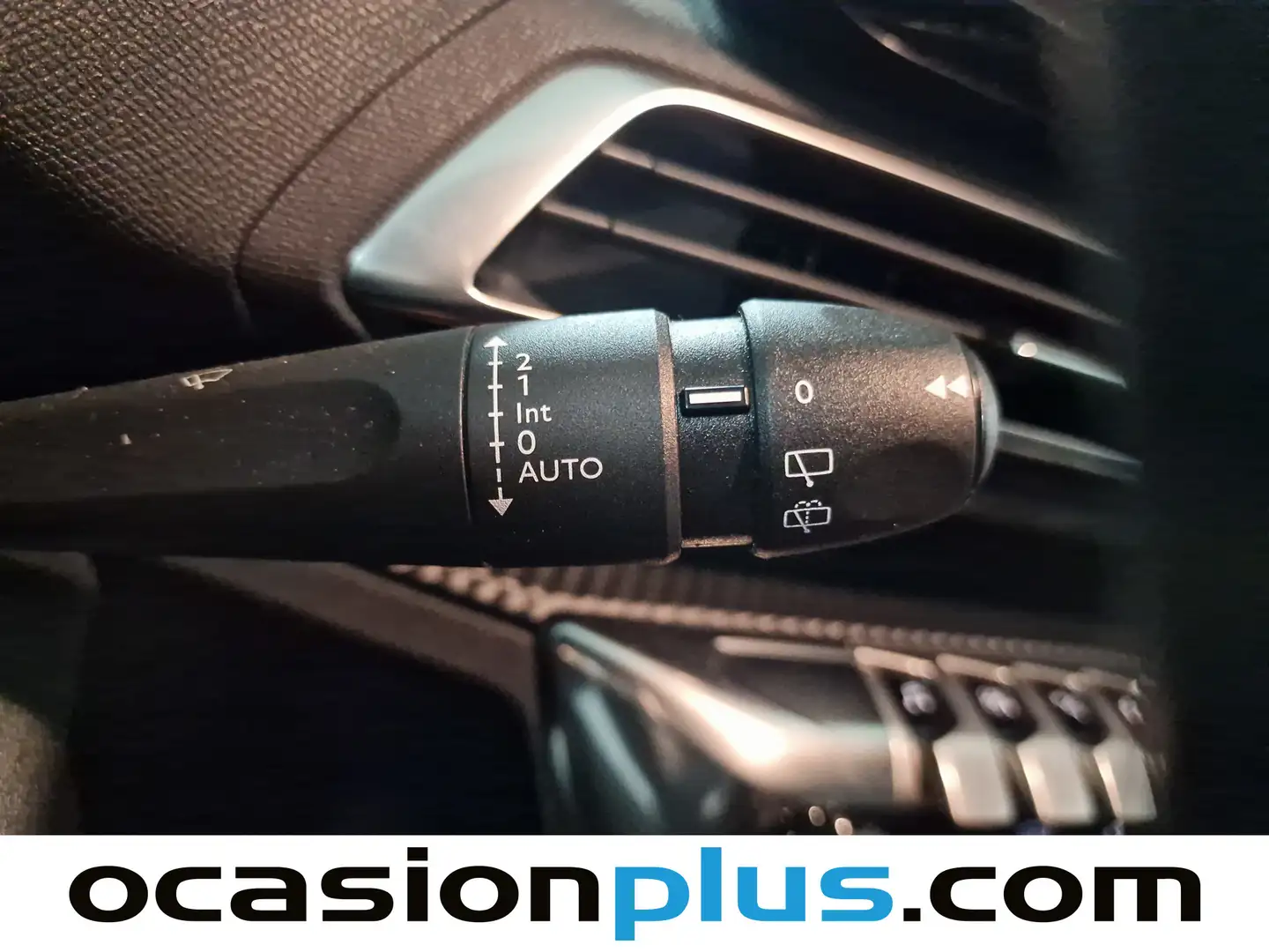 Foto Peugeot 3008 Peugeot 3008 BlueHDi 130 S&S Active Pack (130 CV)