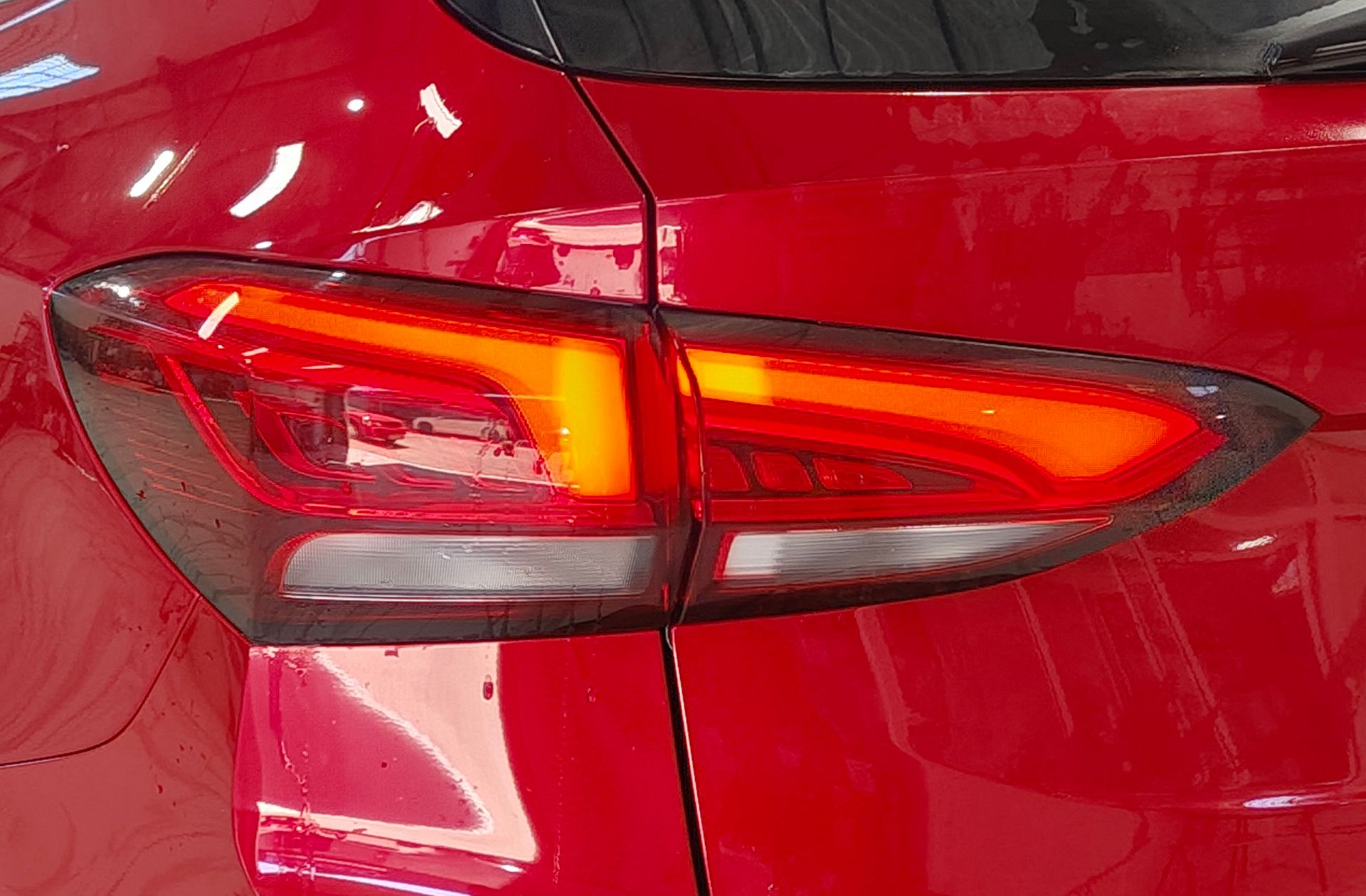 MG ZS 1.5 Hybrid+ Luxury - foto 16