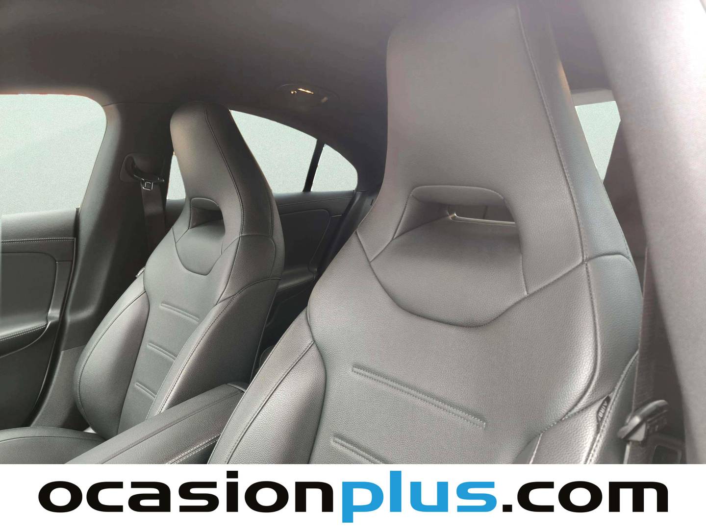Extras y acabados del Mercedes CLA Mercedes CLA 180 (136 CV)