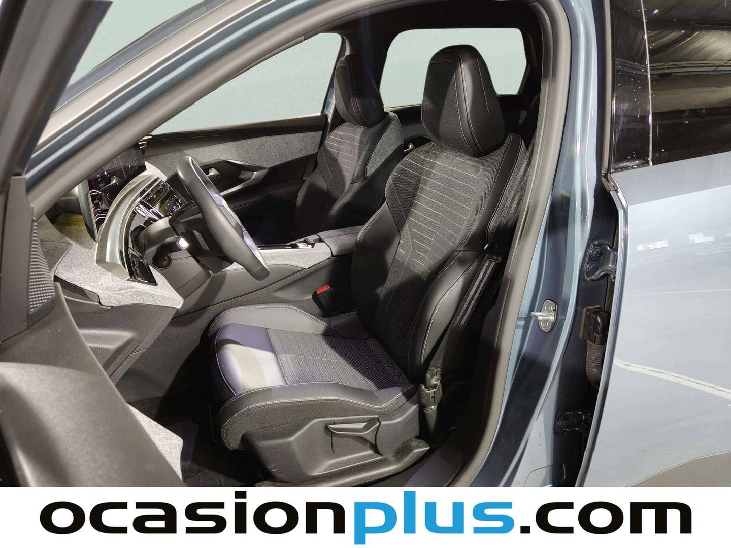 Foto asientos traseros Peugeot 5008 Hybrid Peugeot 5008 Hybrid 1.2 Allure eDCS6 (136 CV) 7 Plazas