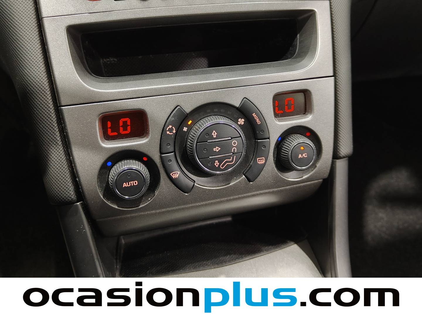 Extras y acabados del Peugeot 308 Peugeot 308 1.4 VTi Confort (95 CV)