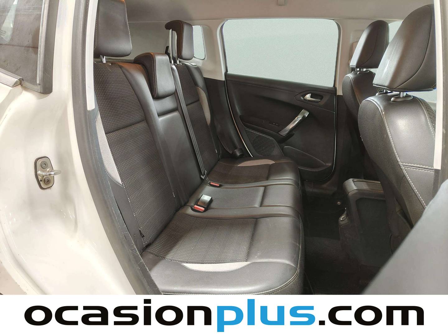 Foto Peugeot 2008 Peugeot 2008 BlueHDi 100 Allure (100 CV)