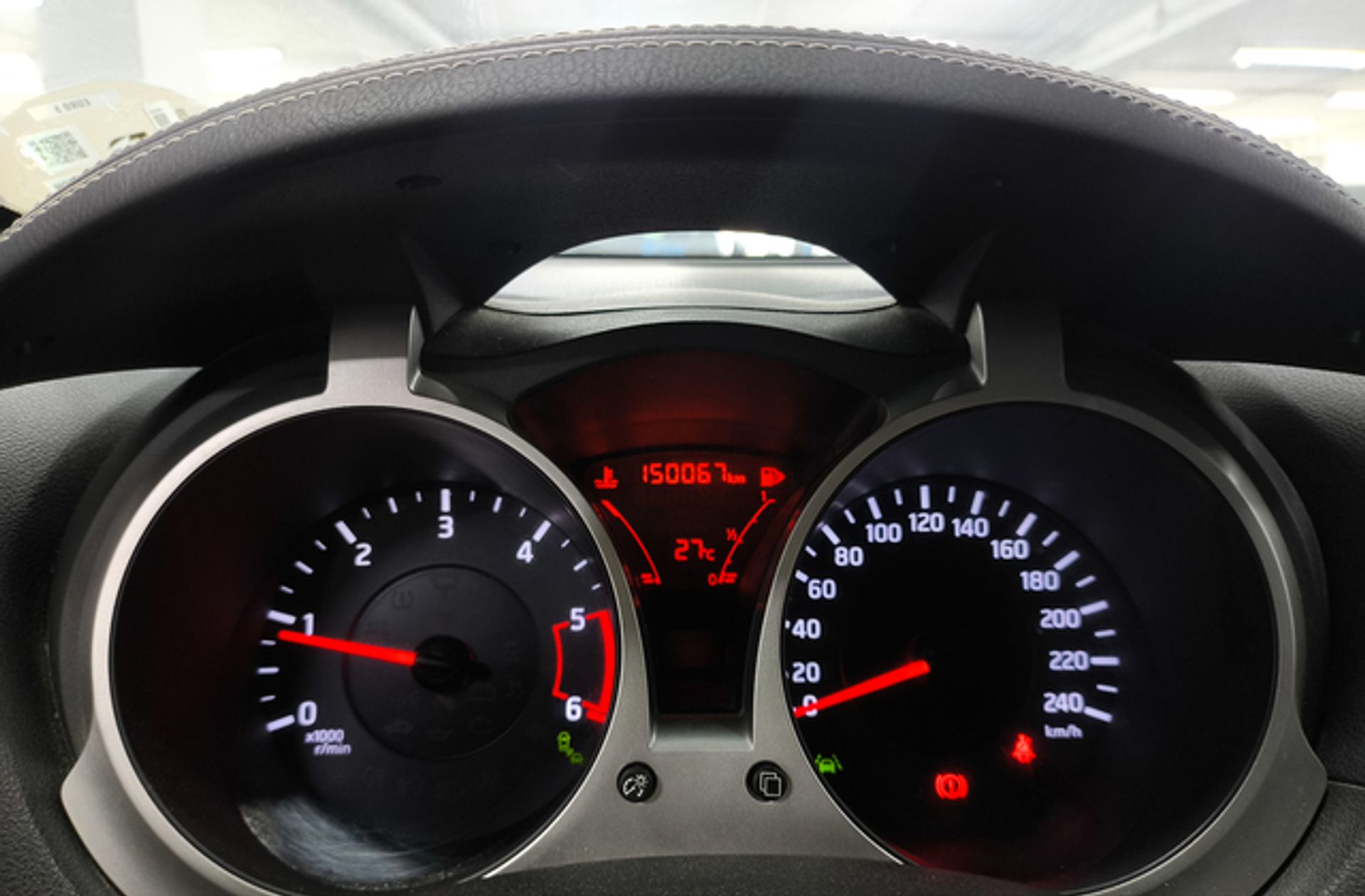 Nissan Juke 1.5 dCi Tekna Premium 4x2 - foto 23