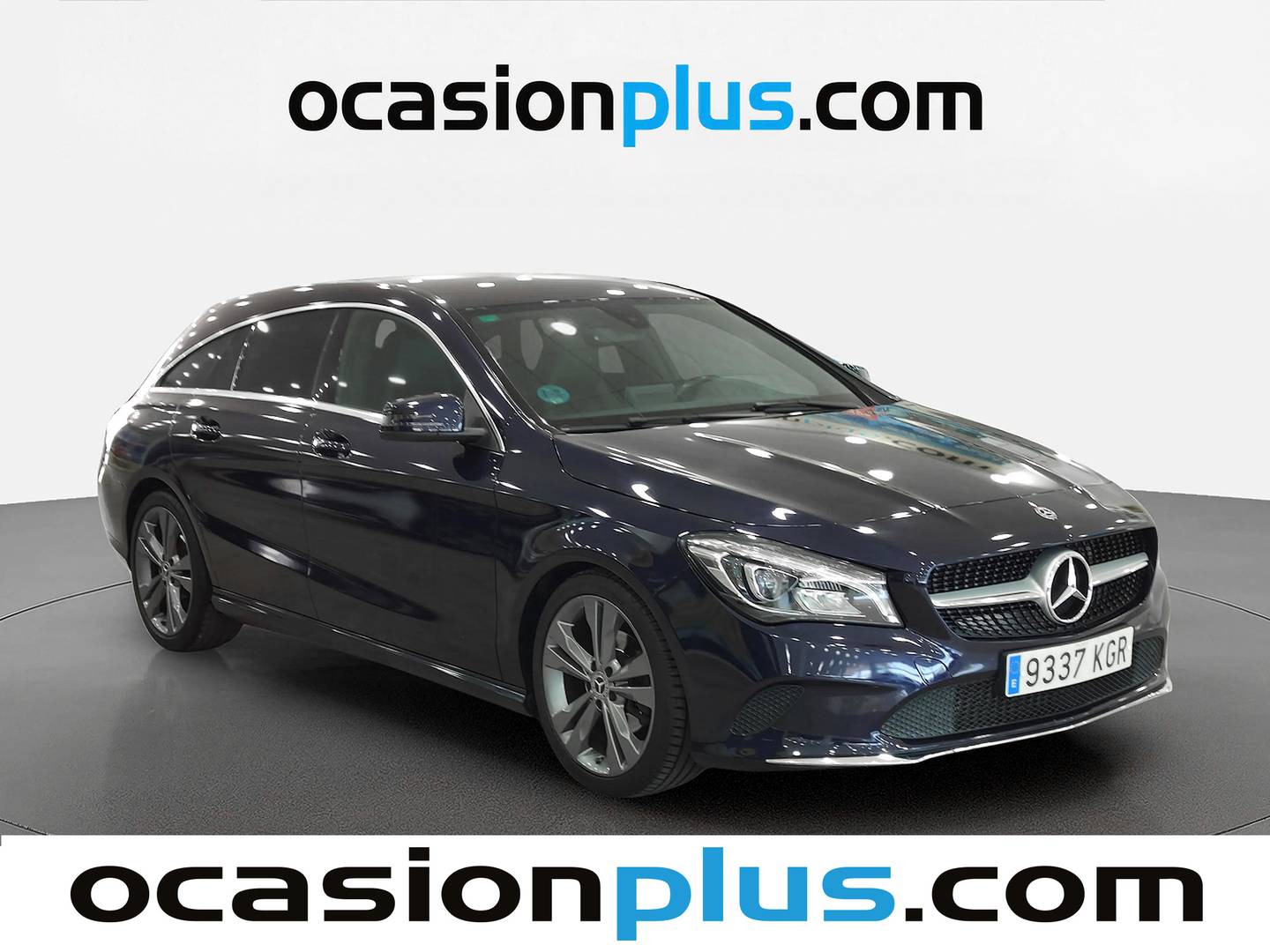 Foto delantera Mercedes CLA Mercedes CLA Shooting Brake 200 d (136 CV) derecha