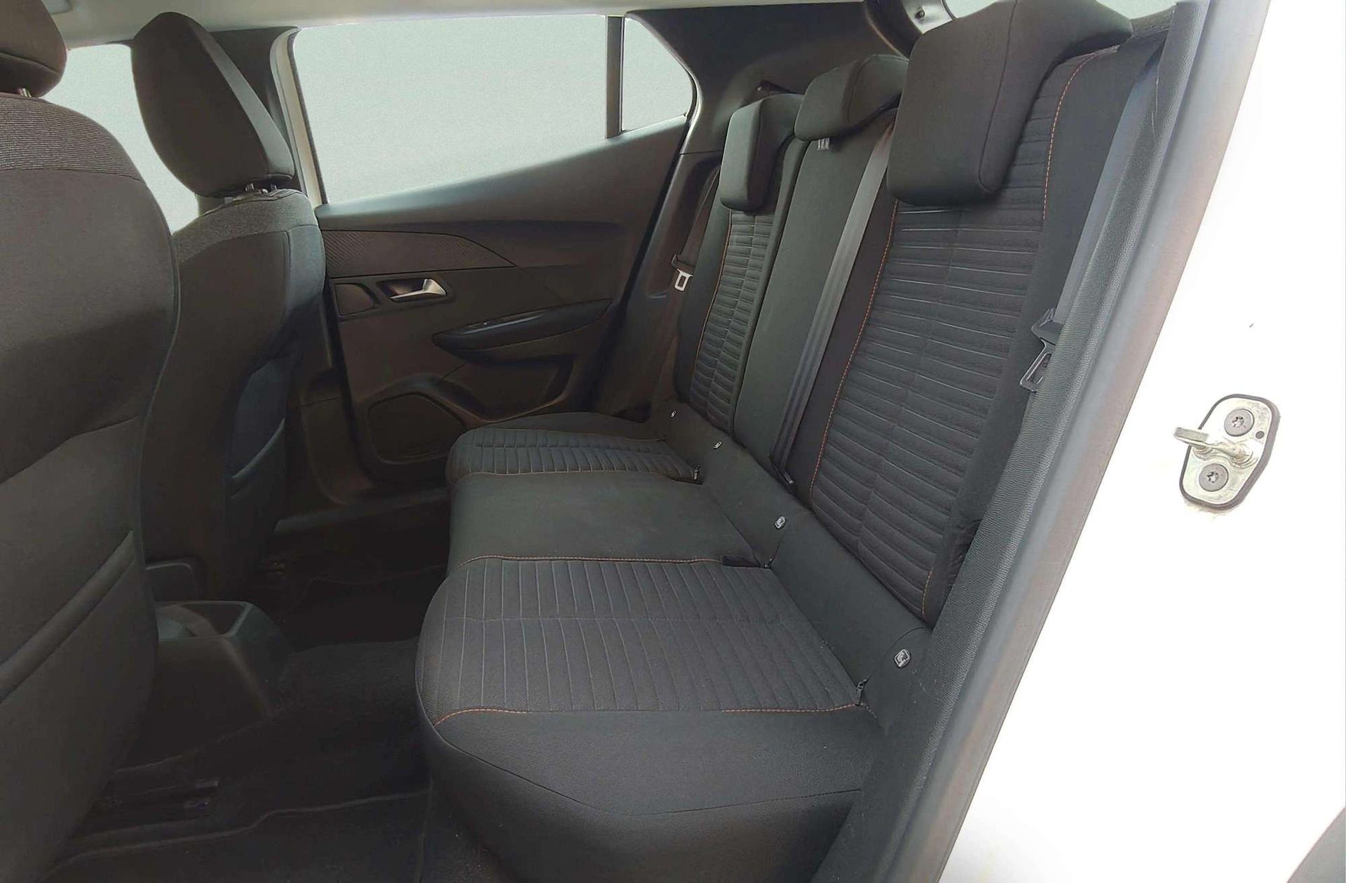 Peugeot 2008 PureTech 100 Active - foto 11