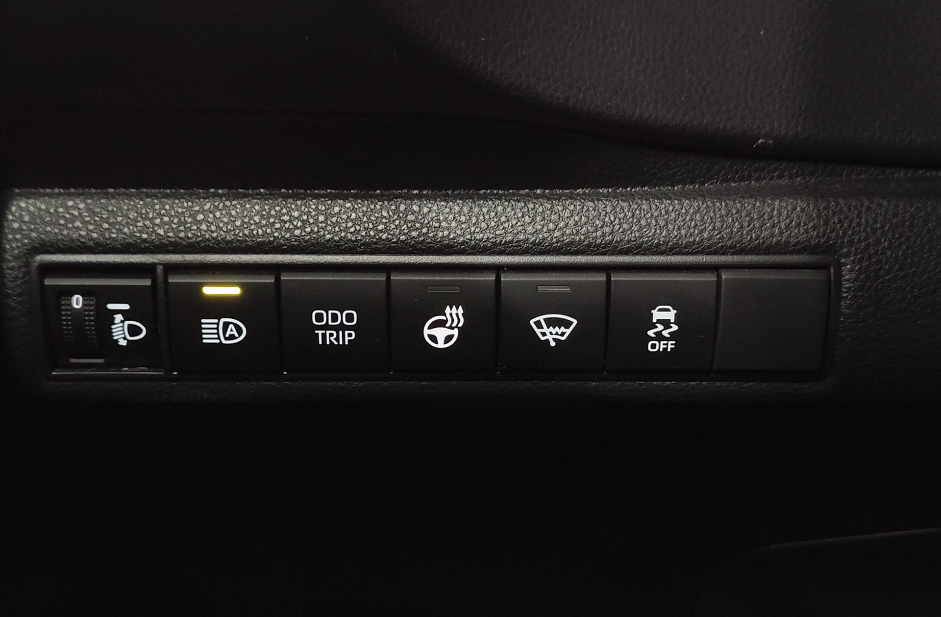 Toyota Corolla 140H Style - foto 12
