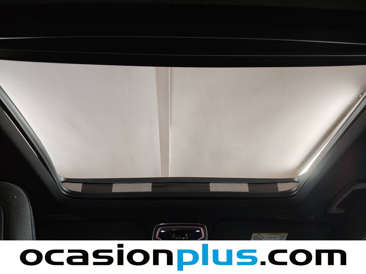 Extras y acabados del Lynk & Co 01 Lynk & Co 01 1.5 PHEV (261 CV)