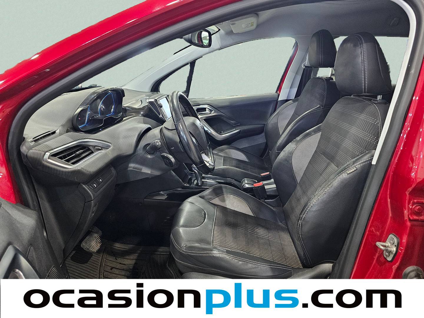 Foto asientos delanteros Peugeot 2008 Peugeot 2008 PureTech 110 S&S Allure EAT6 (110 CV)
