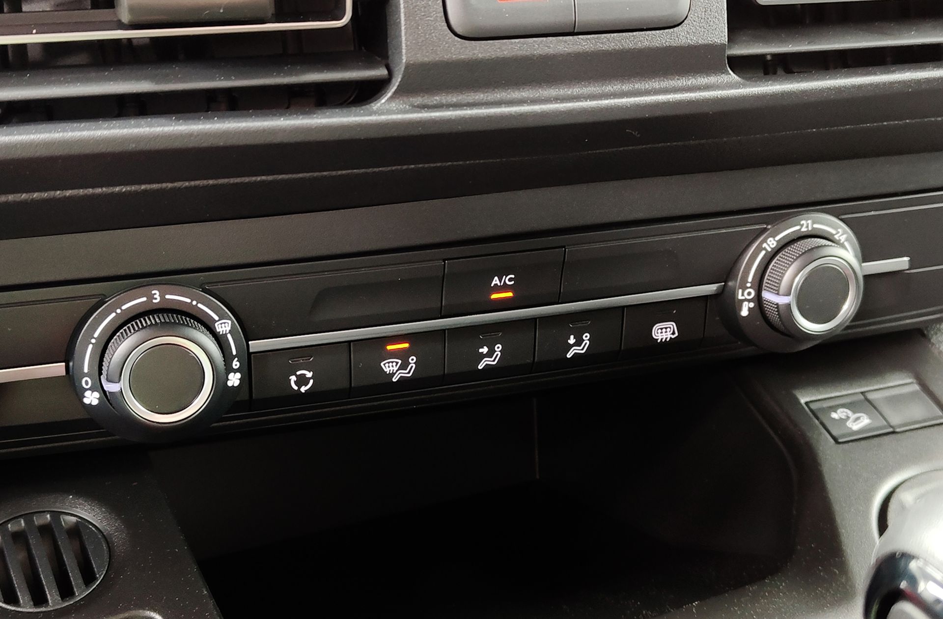 Fiat Doblò Furgon Furgón BlueHDi 100 M - foto 27