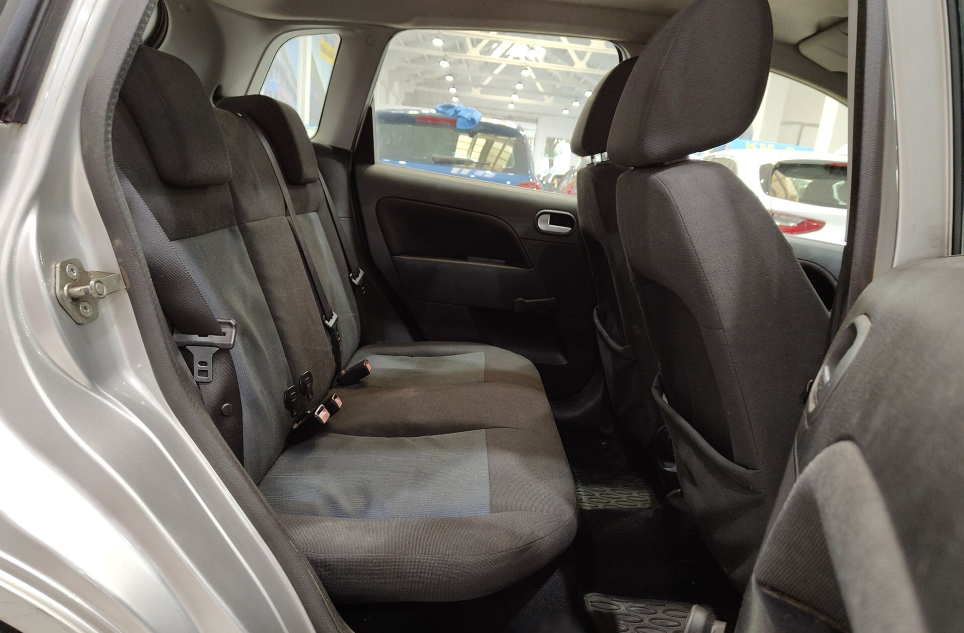 Ford Fiesta 1.3 Newport - foto 14