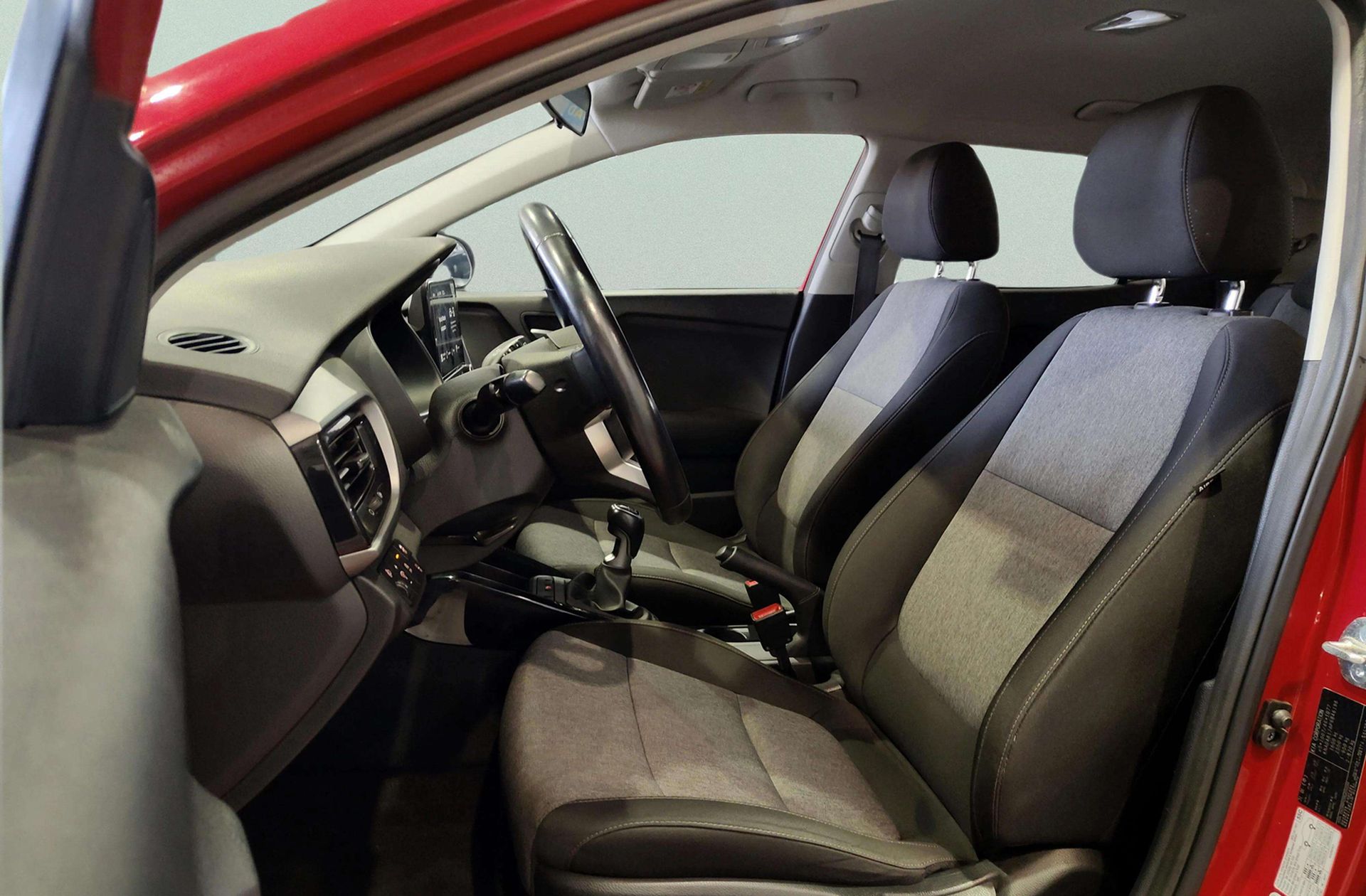 Kia Stonic 1.0 T-GDi Concept - foto 10
