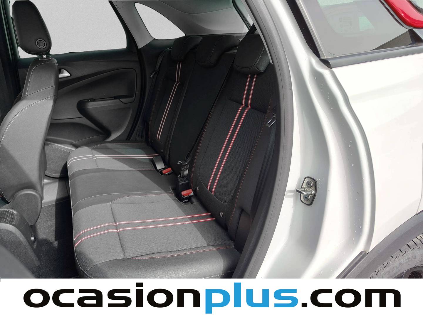 Foto asientos traseros Opel Crossland Opel Crossland 1.5D GS (110 CV)