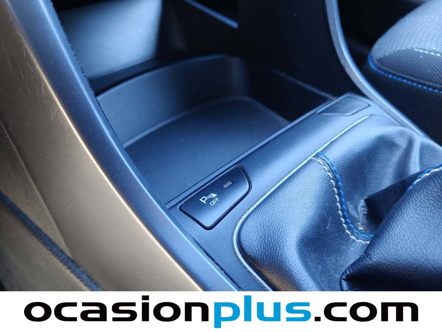 Extras y acabados del Hyundai i30 Hyundai i30 1.4 MPI BlueDrive Go! (100 CV)