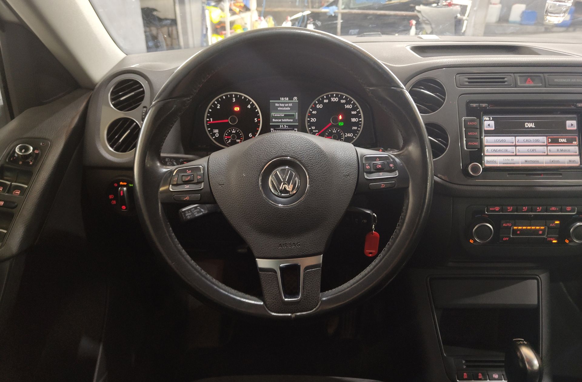 Volkswagen Tiguan Sport 2.0 TDI BMT 4Motion DSG - foto 24