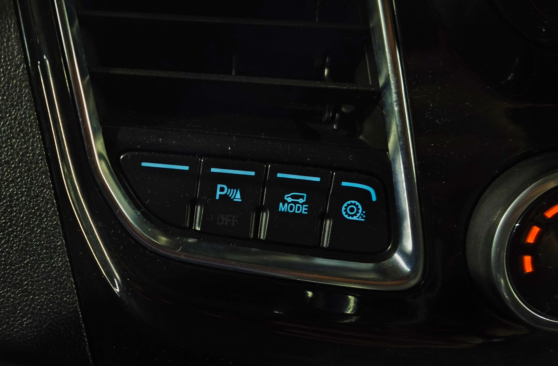 Ford Tourneo Custom 2.0 EcoBlue Hybrid L1 Active - foto 14