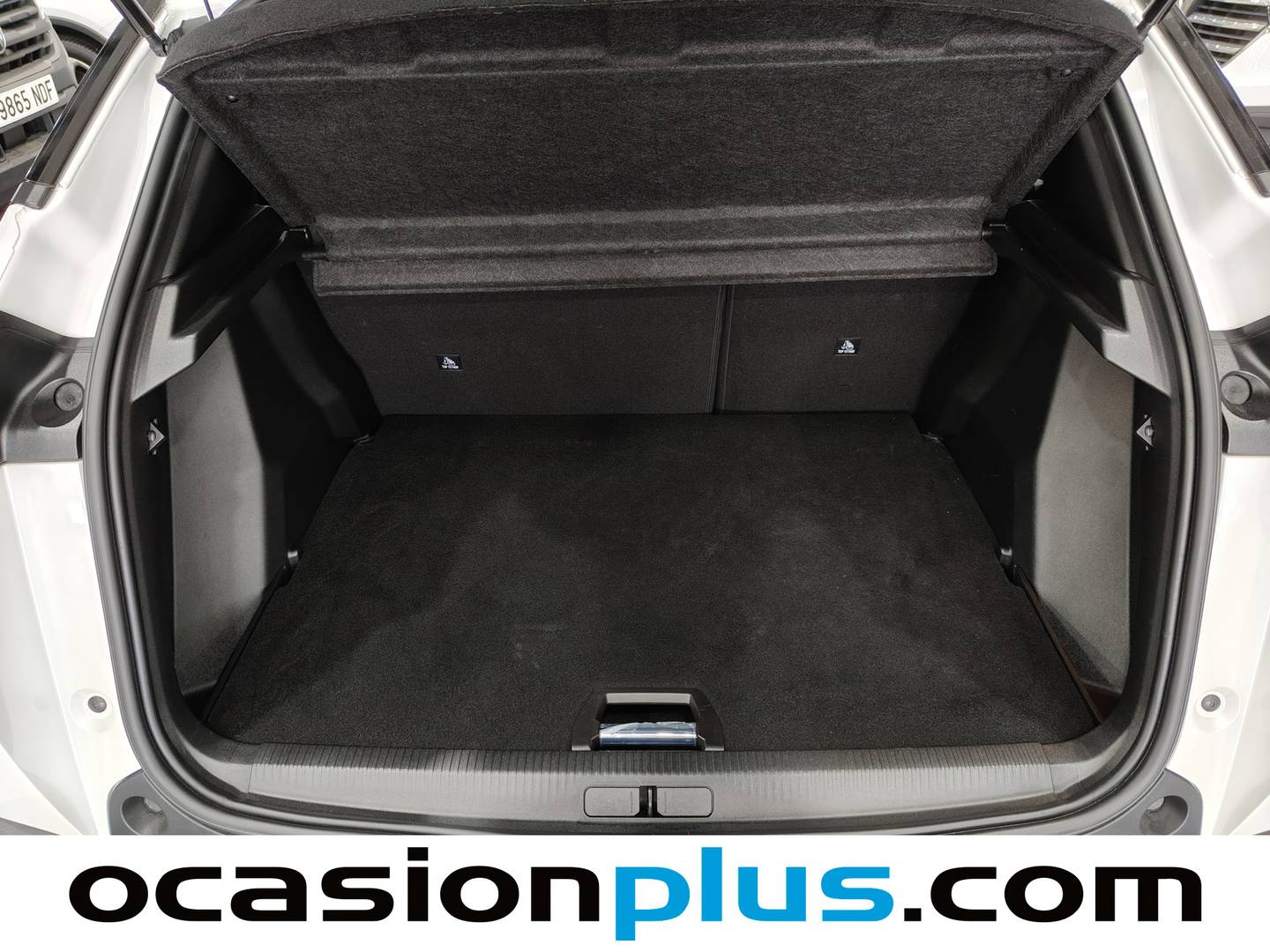 Foto Peugeot 2008 Peugeot 2008 PureTech 130 S&S Allure Pack EAT8 (130 CV)