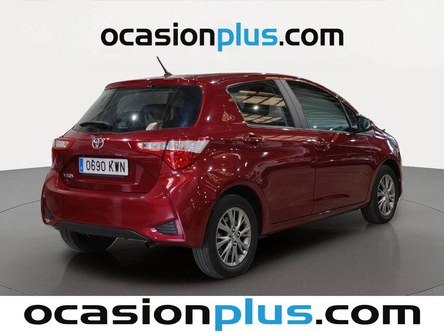 Foto trasera Toyota Yaris Toyota Yaris 1.5 Active Tech (111 CV) derecha