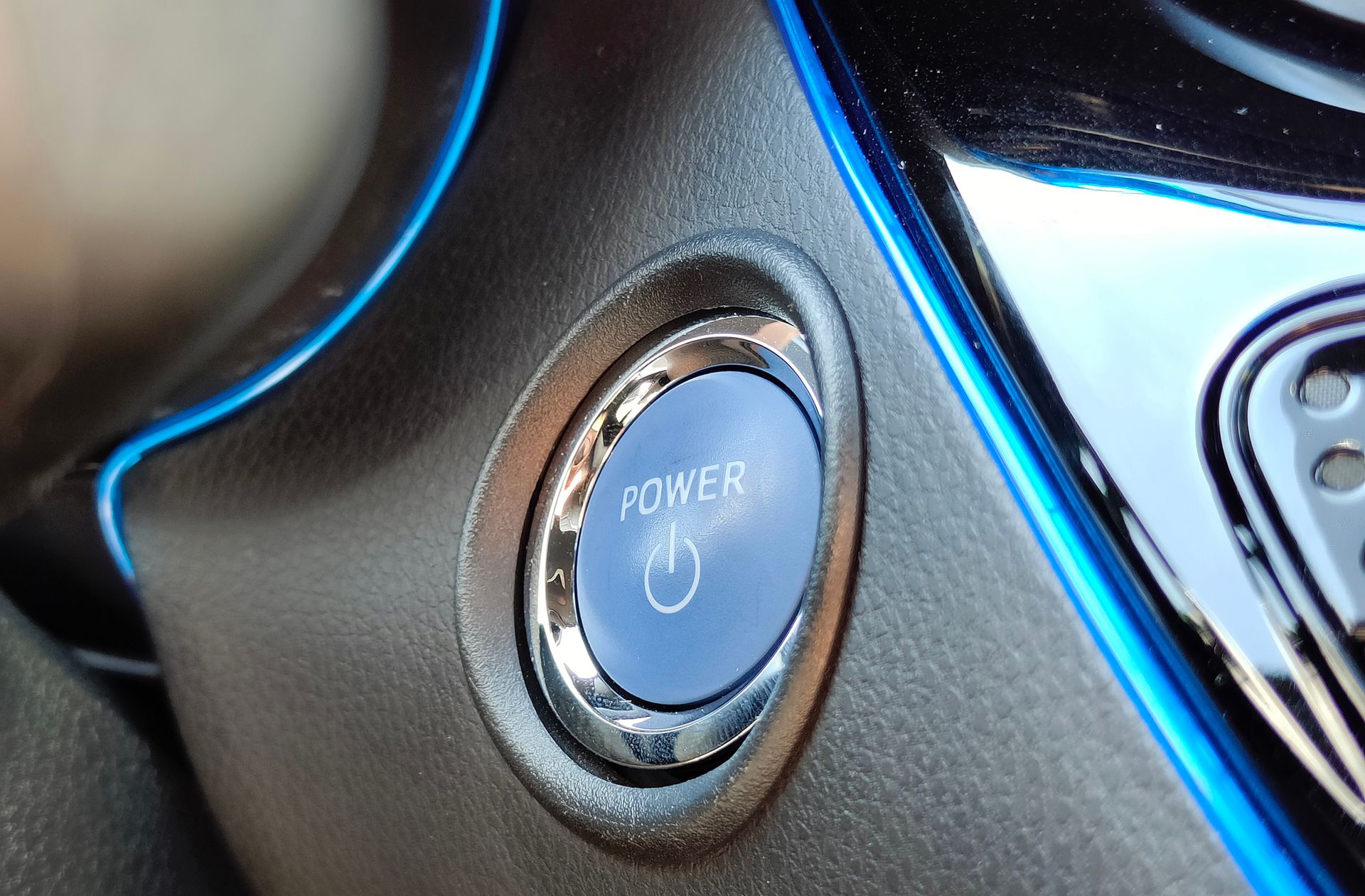 Toyota C-HR 180H Advance Luxury - foto 32