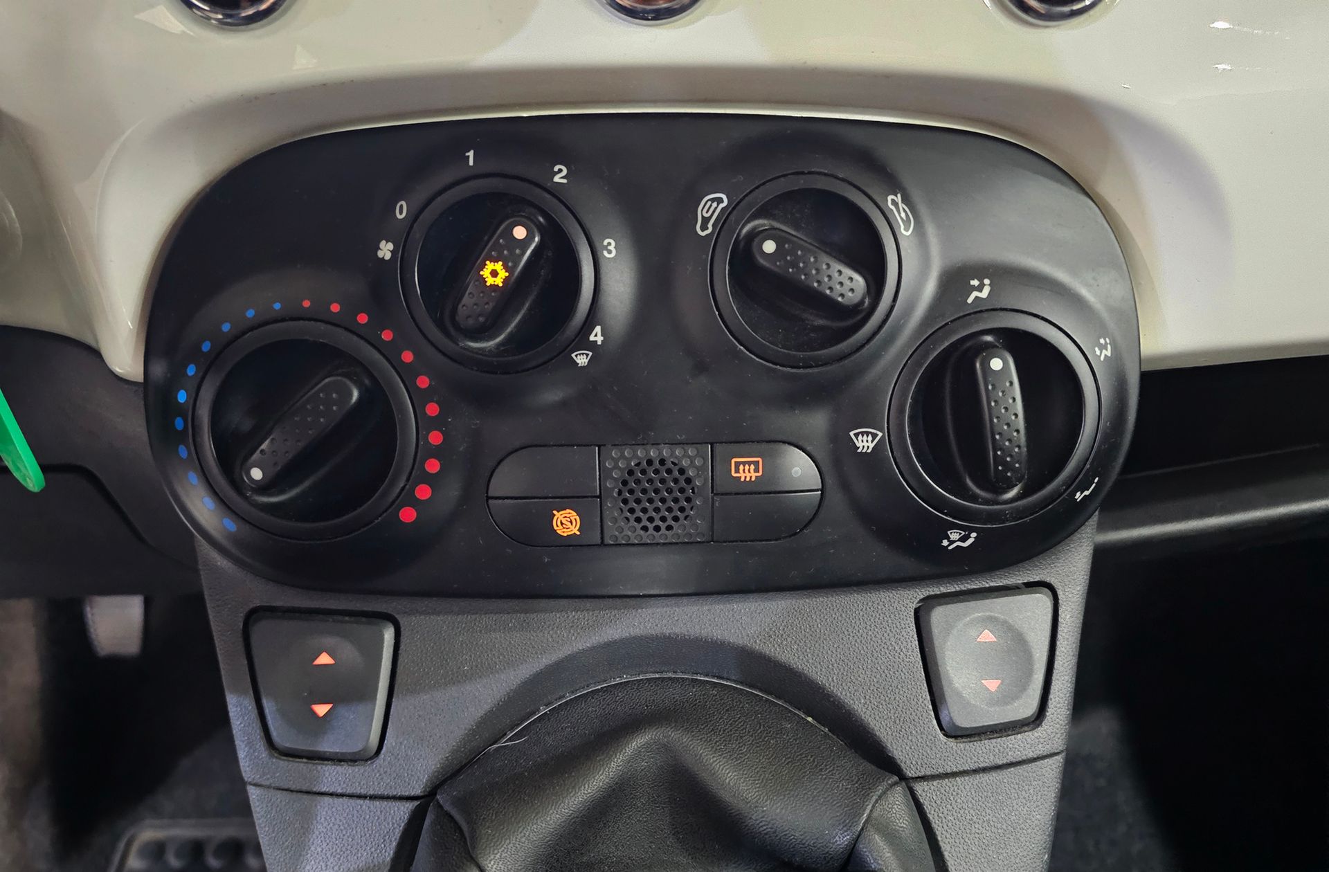Fiat 500 1.3 16v MultiJet Lounge - foto 24