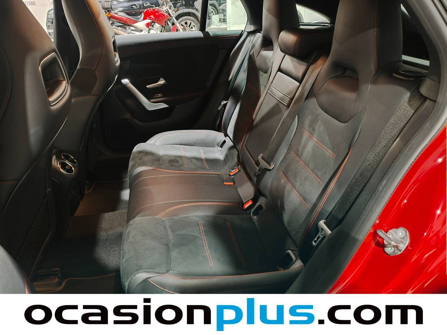 Foto asientos traseros Mercedes CLA Mercedes-Benz CLA Shooting Brake CLA Shooting Brake CLA 200 (163 CV) Pack AMG