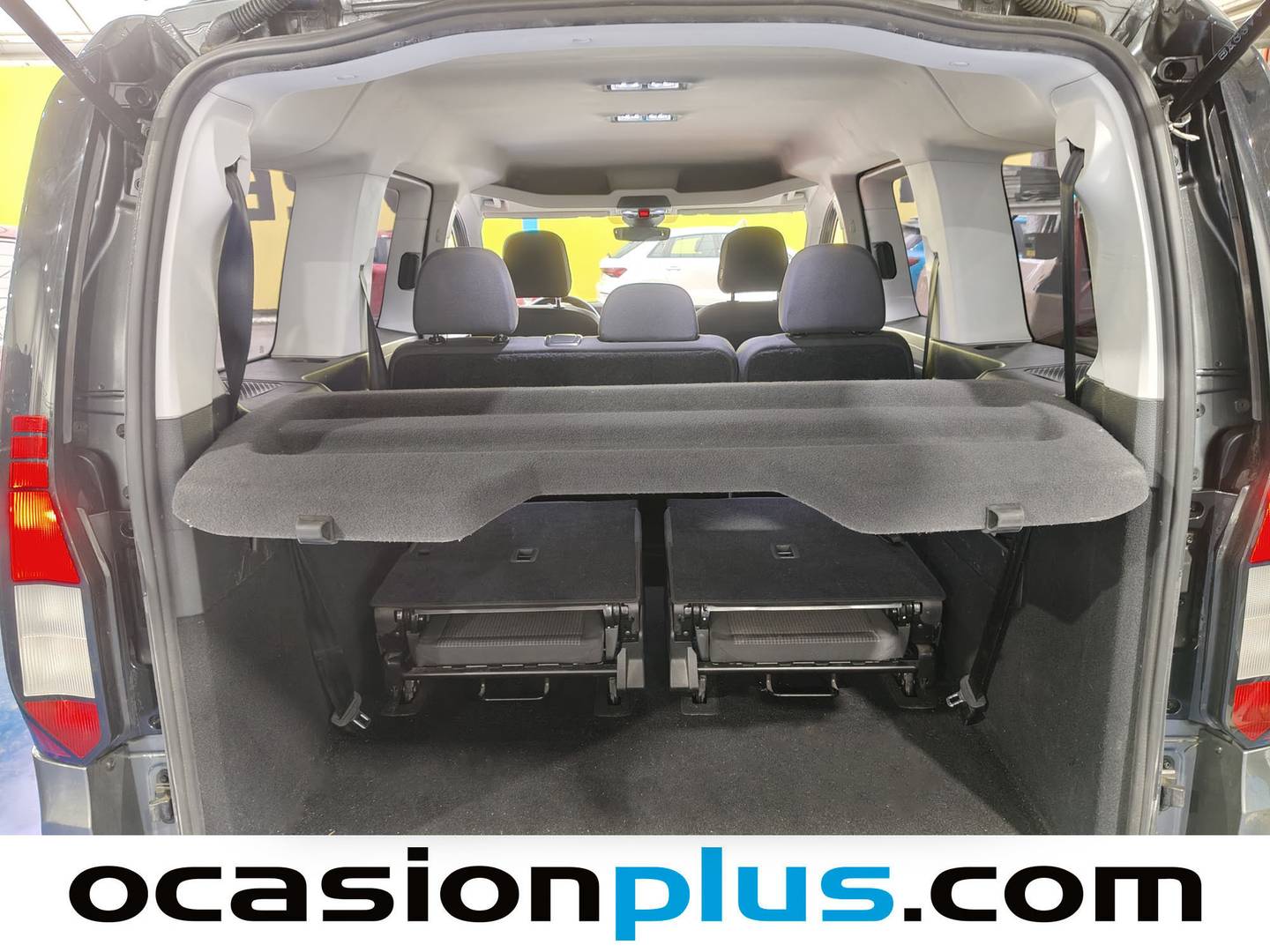 Foto Volkswagen Caddy Volkswagen Caddy Maxi Origin 2.0 TDI (102 CV) 7 Plazas siete plazas