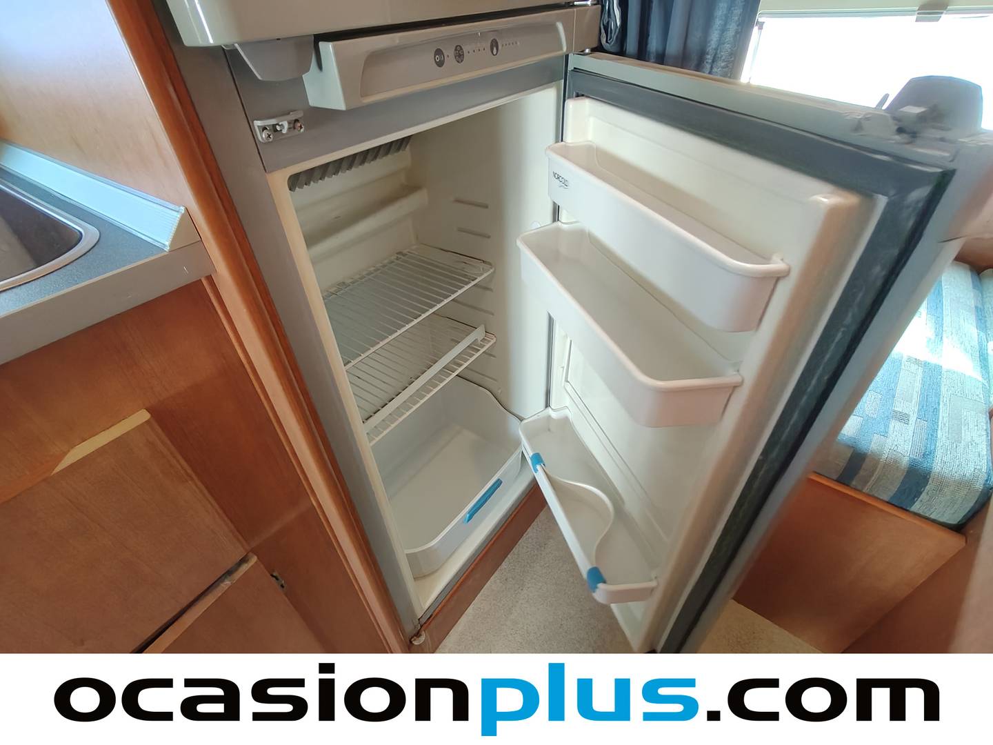 Foto Benimar ANTHUS Benimar ANTHUS 2.3 Diesel 5000 LF (110 CV) 4 Plazas