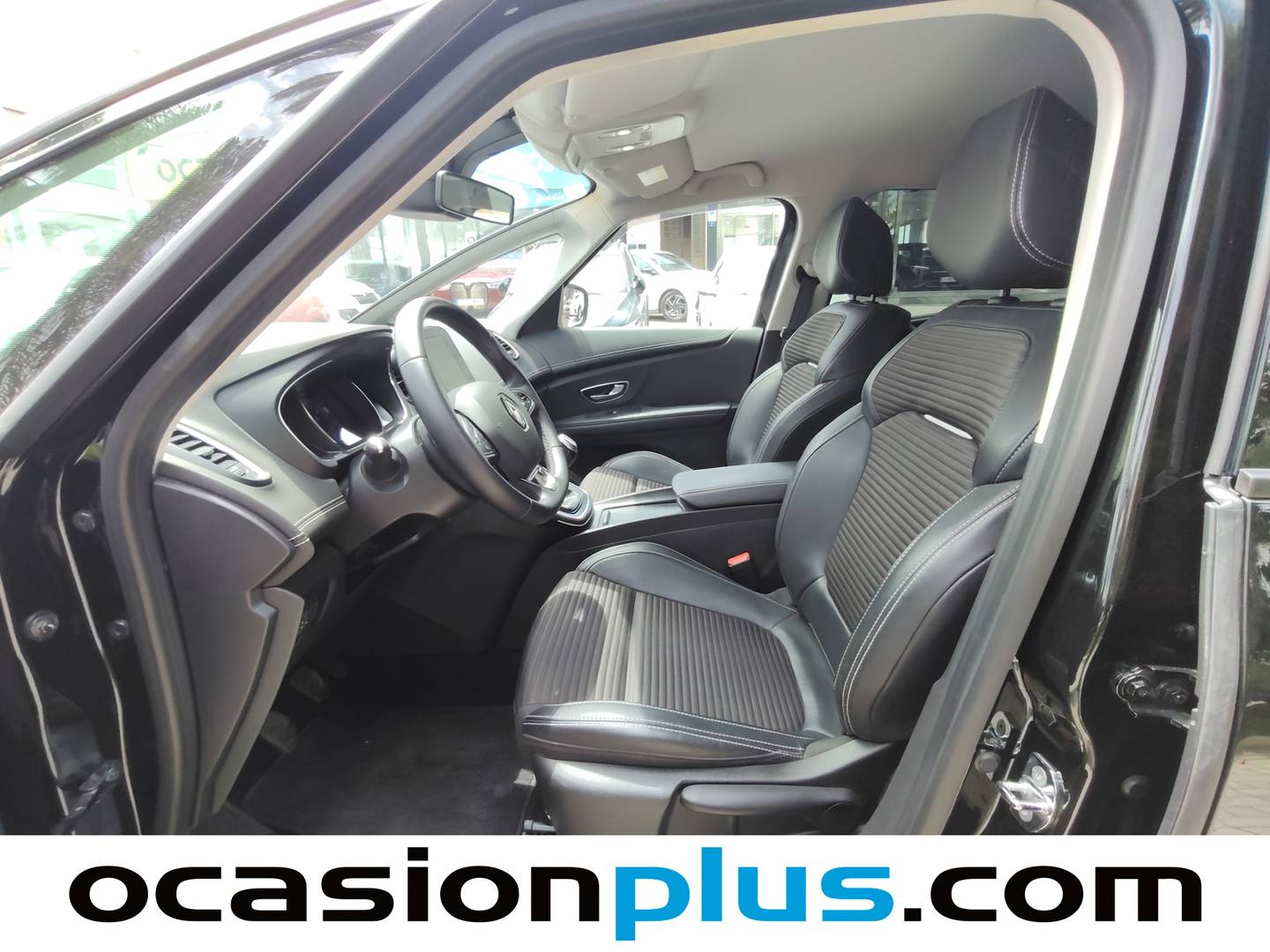 Foto asientos delanteros Renault Grand Scénic Renault Grand Scenic Zen Energy TCe (140 CV) 7 Plazas