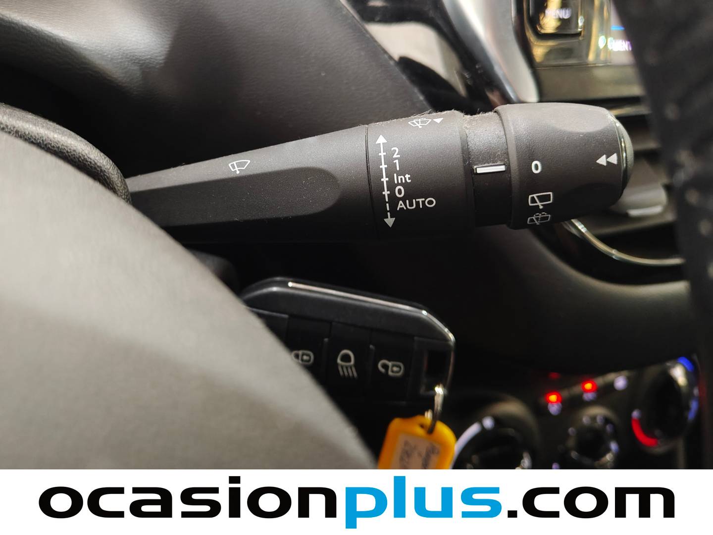 Peugeot 208 Peugeot 208 PureTech Signature (82 CV) 82cv