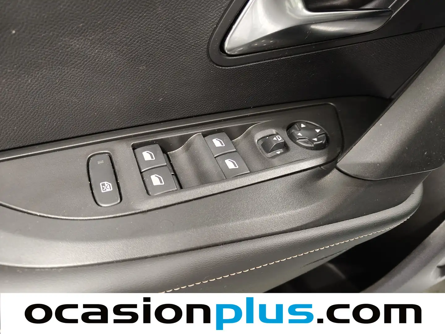 Foto Peugeot 2008 Peugeot 2008 PureTech 100 S&S Allure (100 CV)