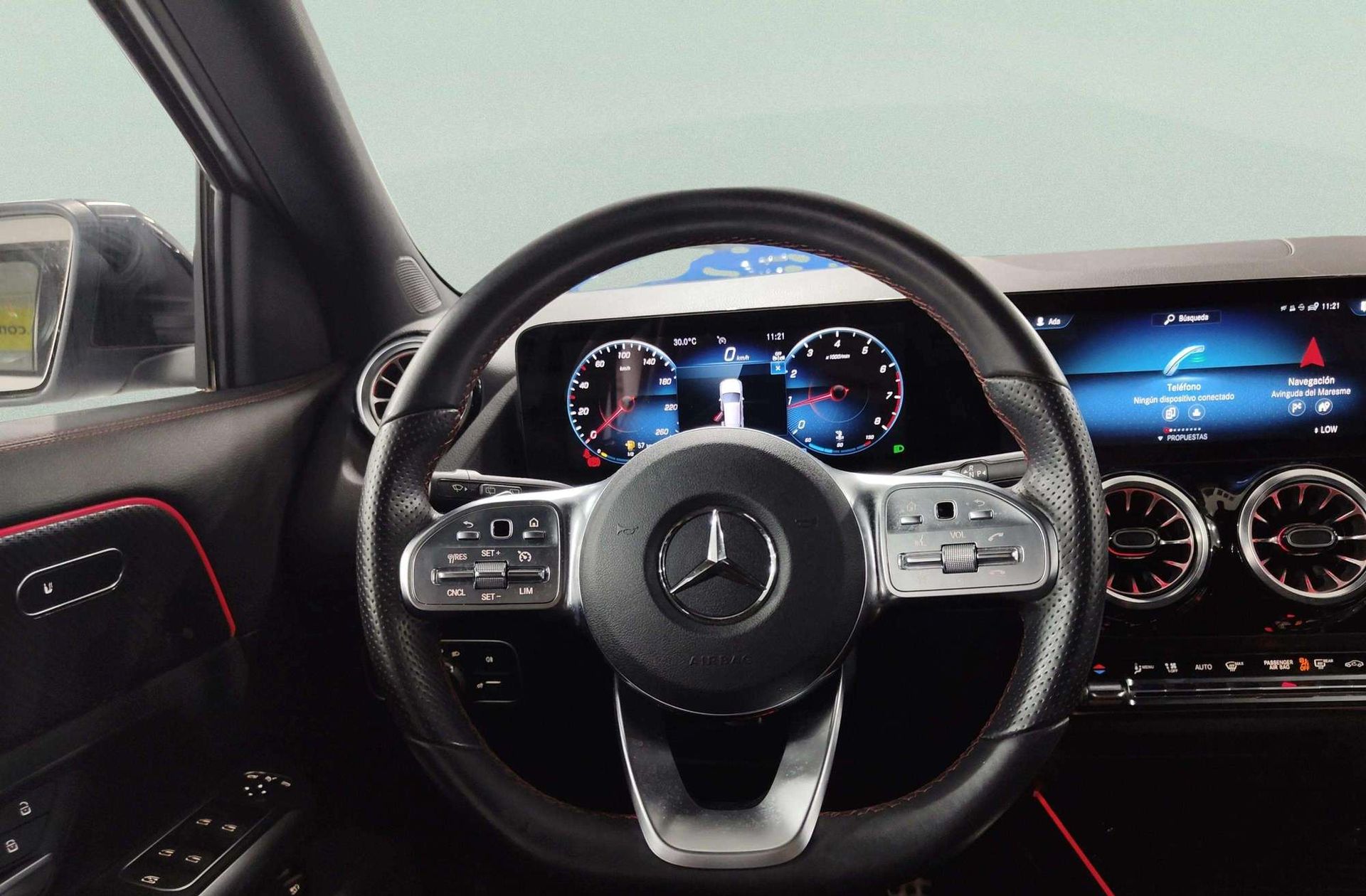 Mercedes-Benz GLA 200 Pack AMG - foto 27