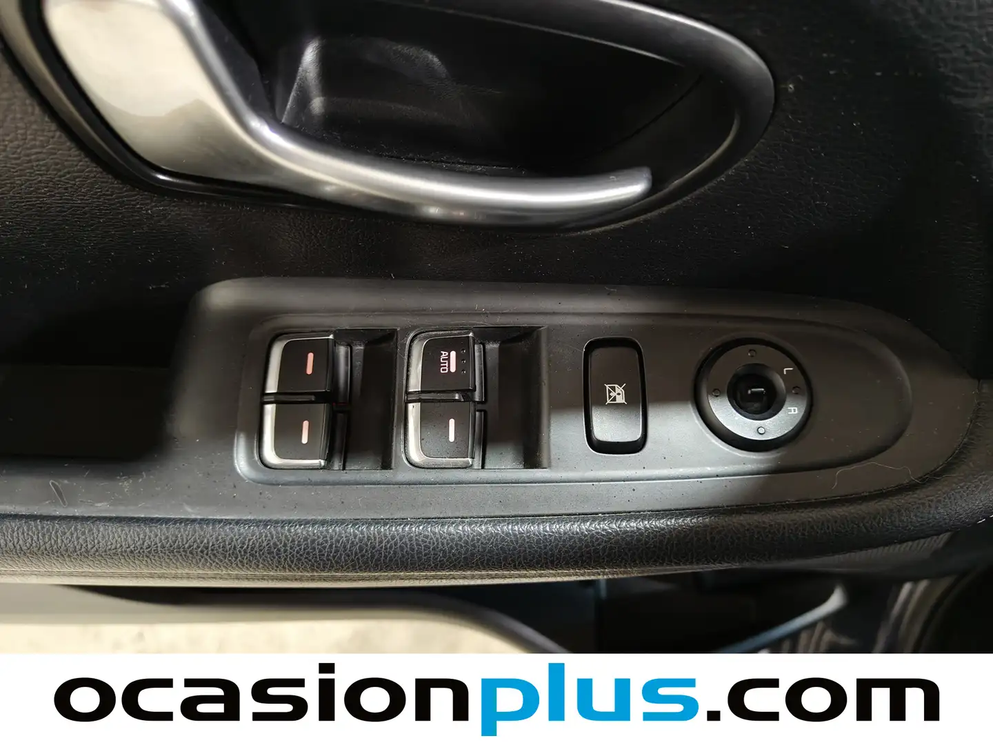 Foto KIA Carens Kia Carens 1.7 CRDi VGT Concept Eco-Dynamics (115 CV) 7 Plazas