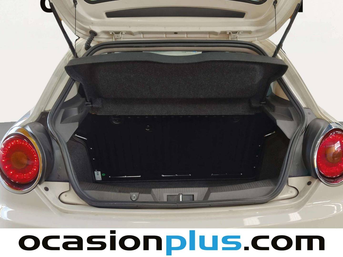 Foto Alfa Romeo MiTo Alfa Romeo Mito 1.3 JTDm S&S Distinctive (85 CV)