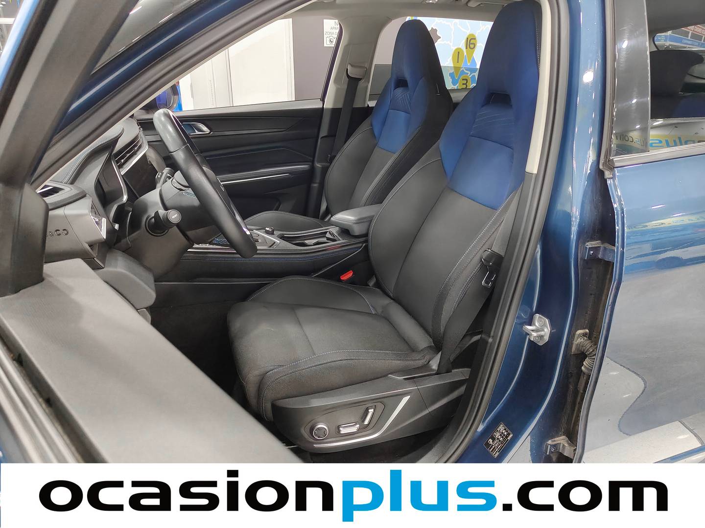 Foto asientos delanteros Lynk & Co 01 Lynk & Co 01 1.5 PHEV 6.6kW (261 CV)
