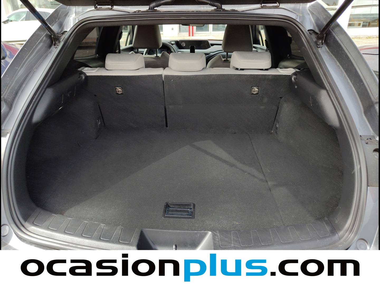 Fotos maletero Lexus UX Lexus UX 250h Business 2WD (184 CV)