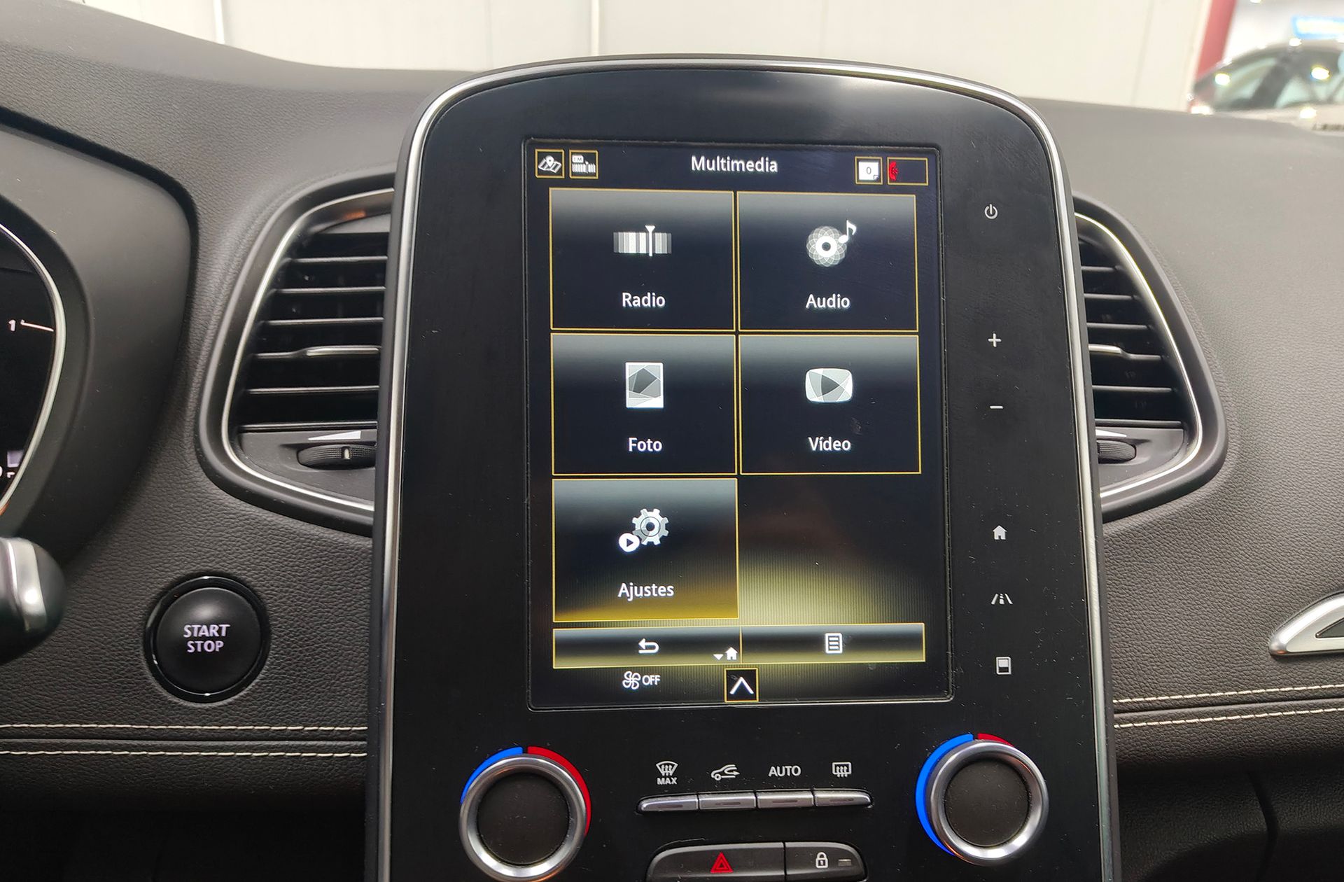 Renault Grand Scénic Black Edition TCe GPF 7 plazas - foto 34