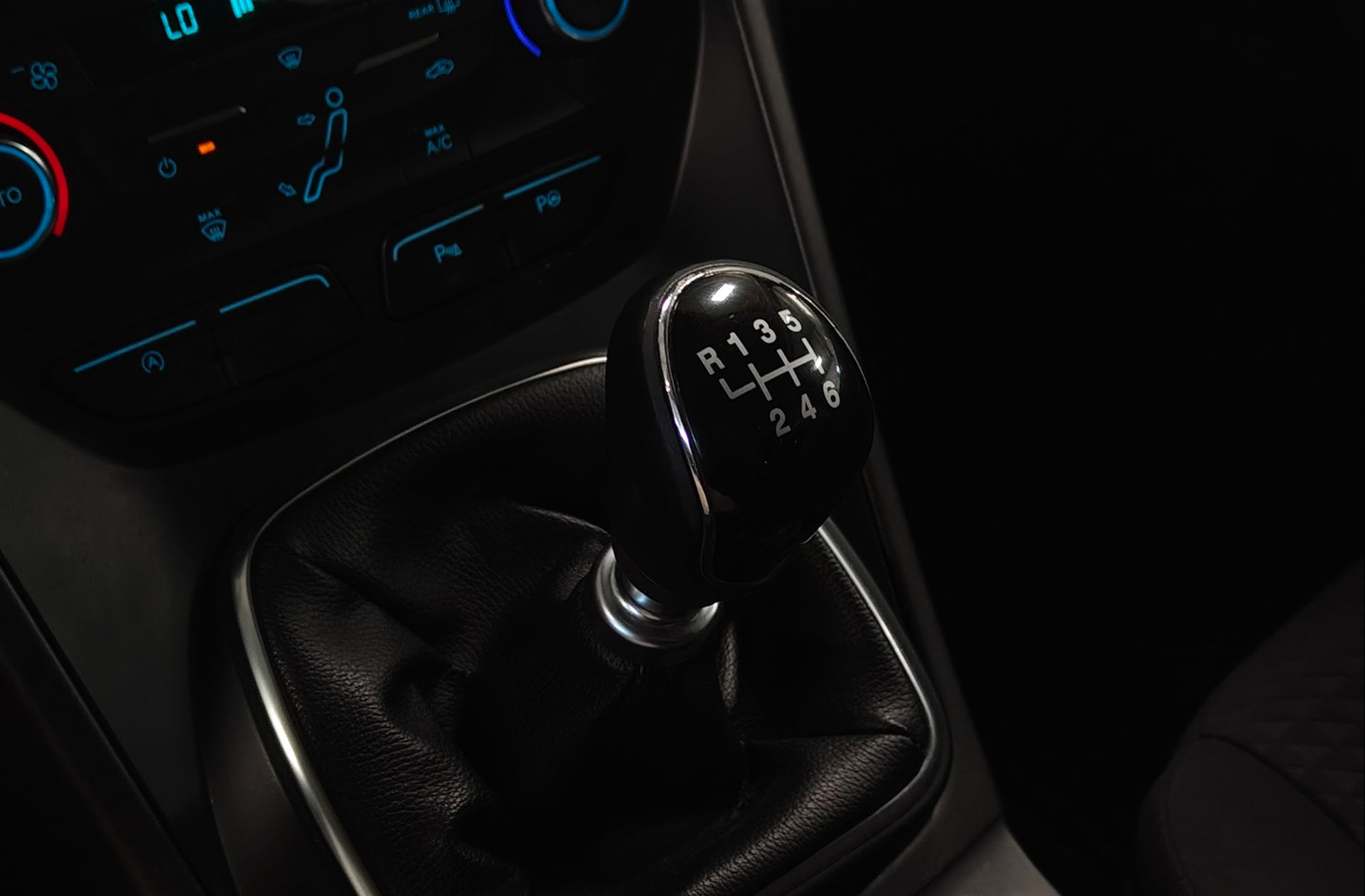 Ford C-Max 1.0 EcoBoost Titanium - foto 9