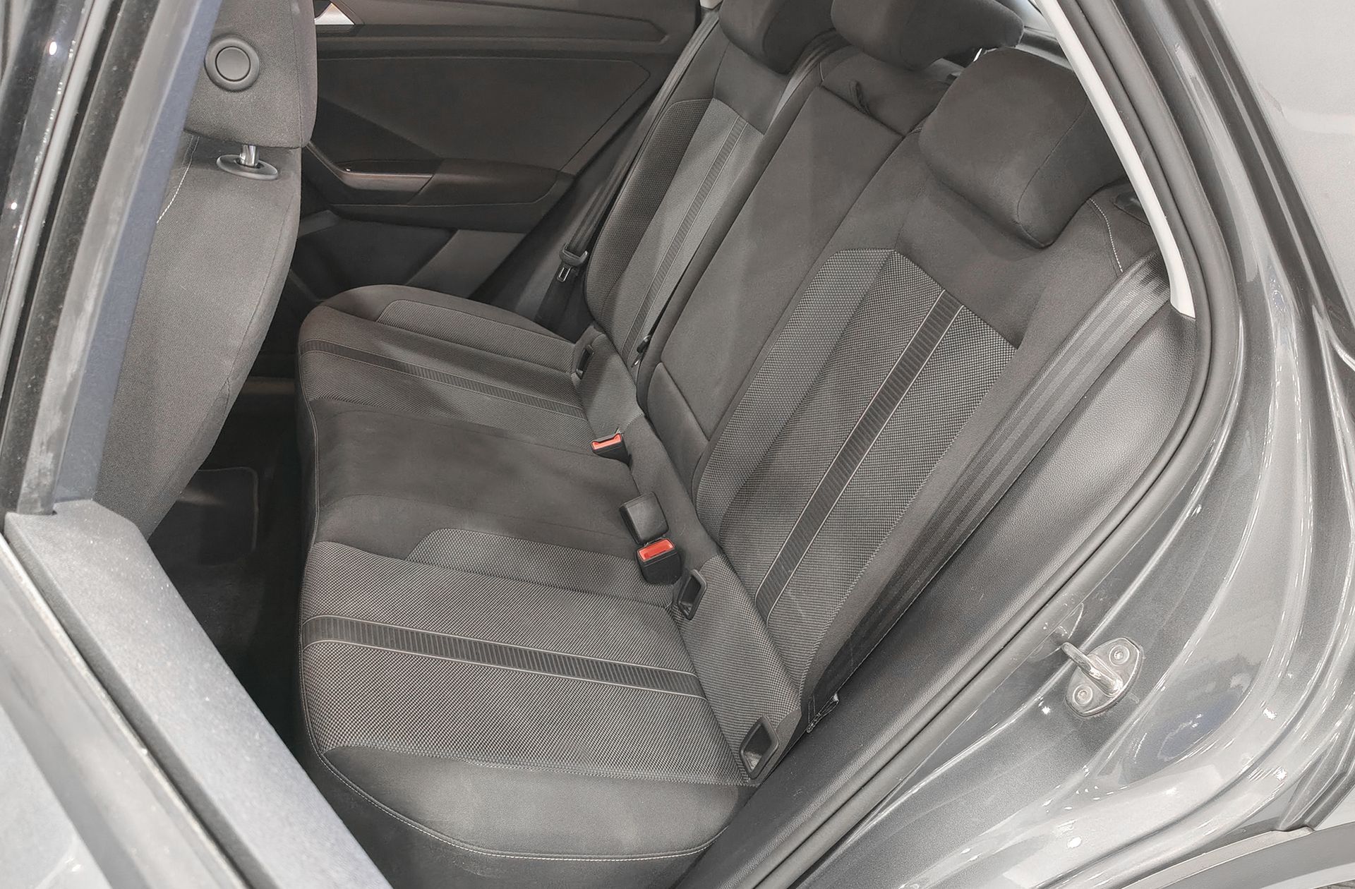 Volkswagen T-Roc Life 1.0 TSI - foto 12