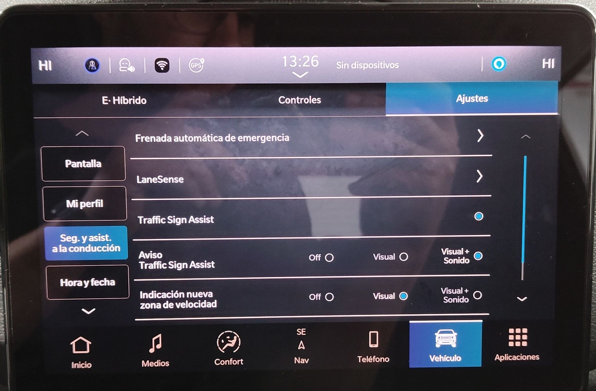 Jeep Renegade eHybrid 1.5 Limited ATX - foto 11