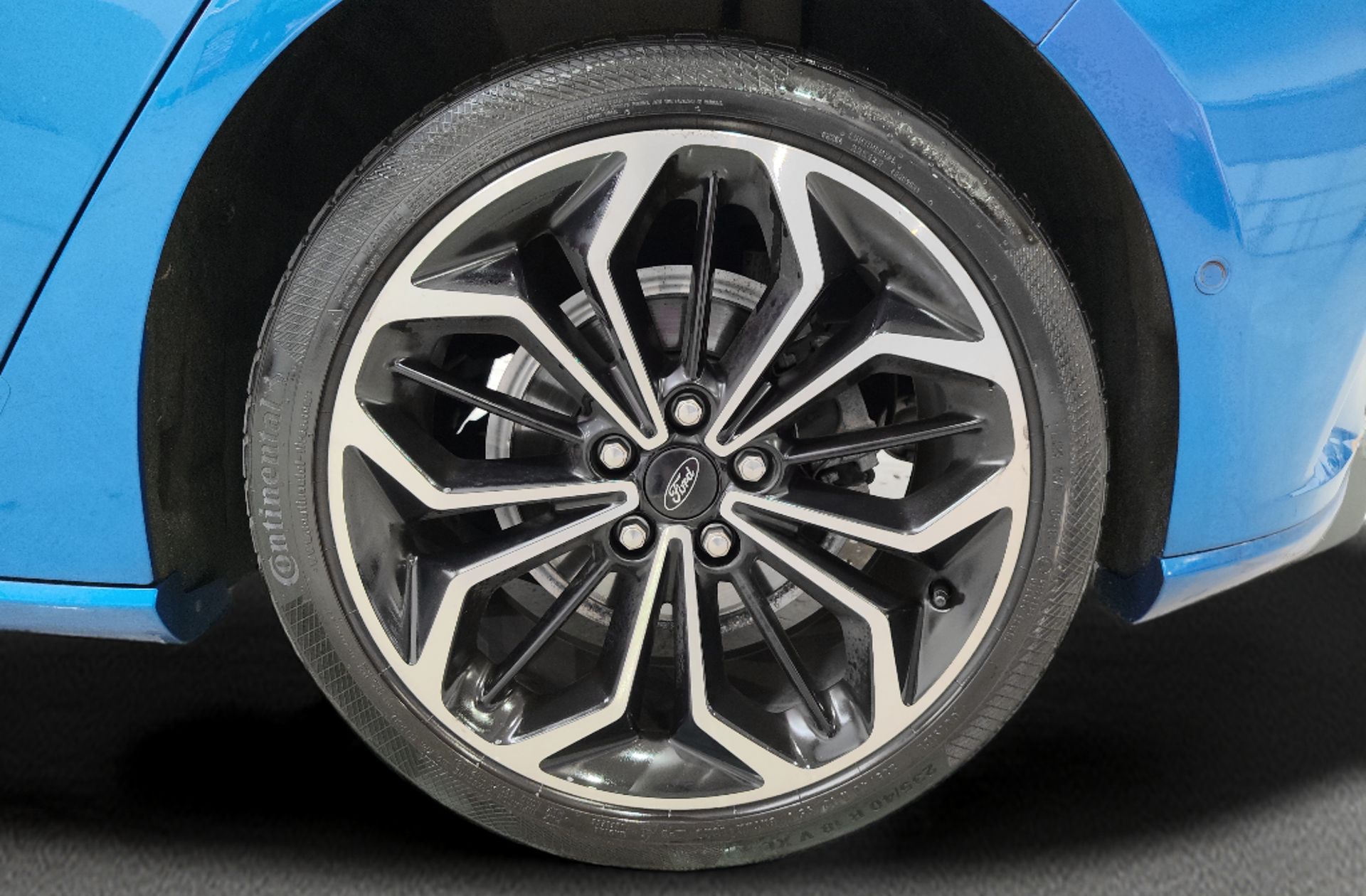 Ford Focus 1.0 EcoBoost ST-Line - foto 36