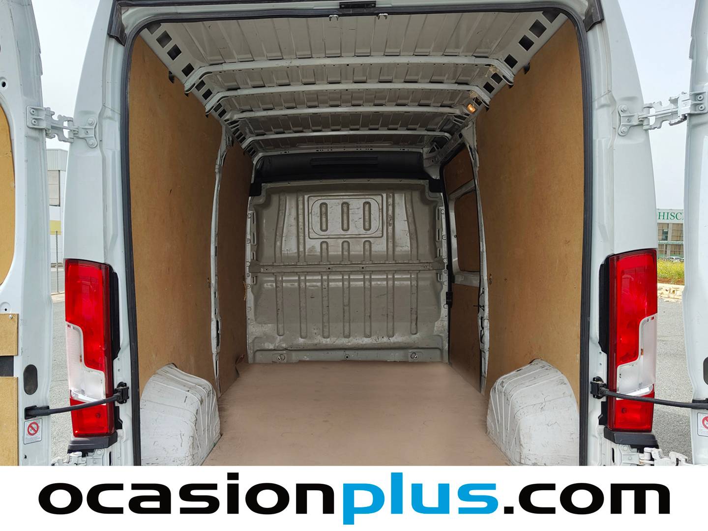 Foto asientos traseros Peugeot Boxer Peugeot Boxer Furgon BlueHDi 140 S&S 335 L3H2  (140 CV)
