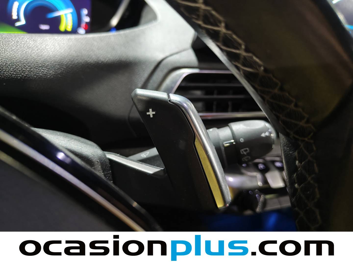 Foto Peugeot 3008 Hybrid Peugeot 3008 Hybrid 300 Allure Pack e-EAT8  (300 CV)