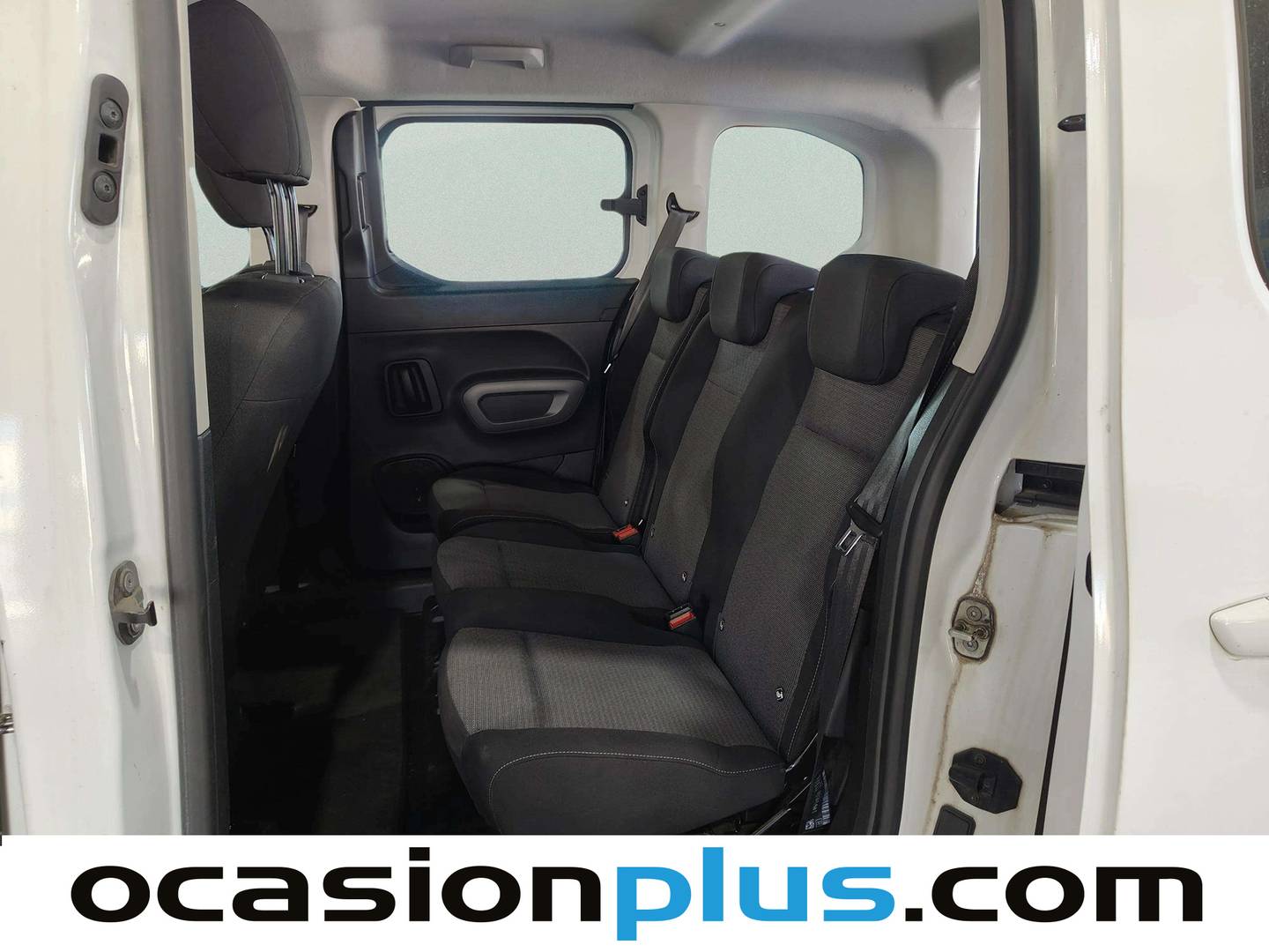 Foto asientos traseros Toyota Proace City Toyota Proace City 1.5 D VX L1 (102 CV)