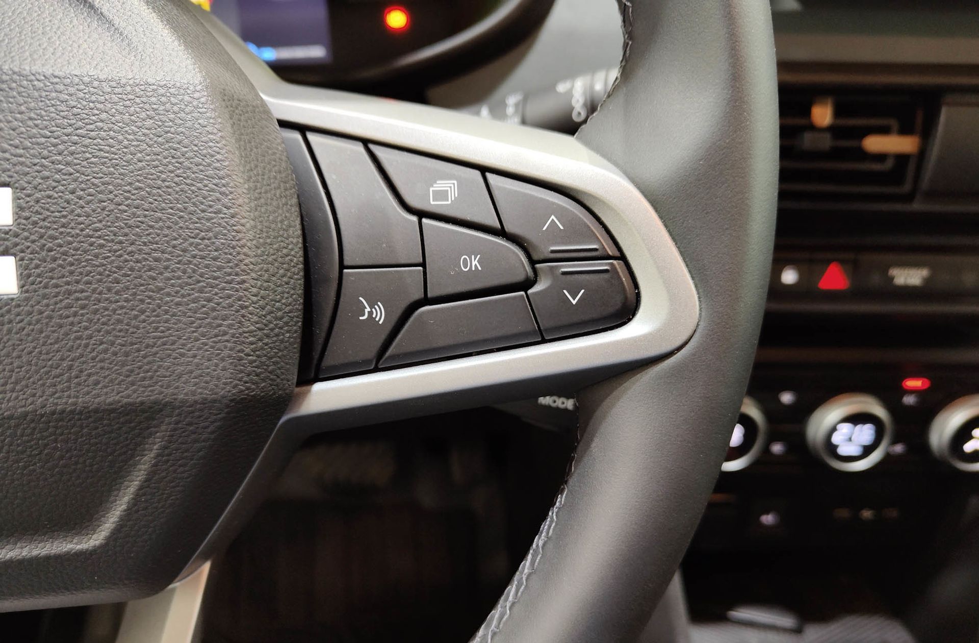 Dacia Jogger Extreme Hybrid 7 plazas - foto 27