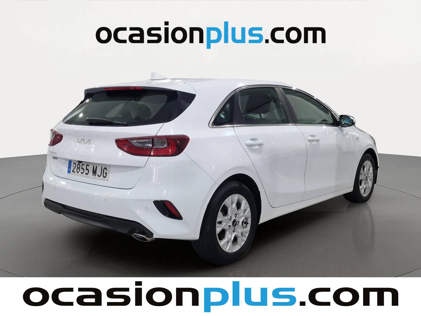 Foto trasera KIA Ceed KIA Ceed 1.6 MHEV iMT Drive (136 CV) derecha