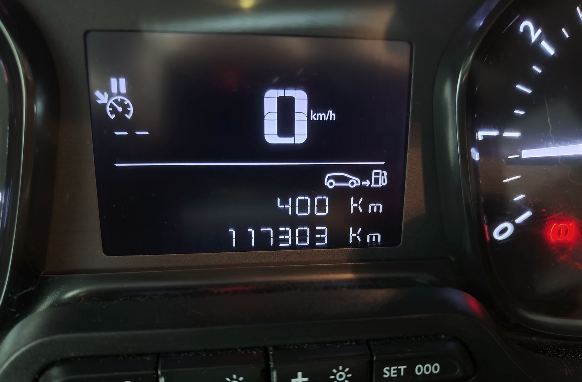 Opel Vivaro 1.5 Diesel M Standart - foto 8