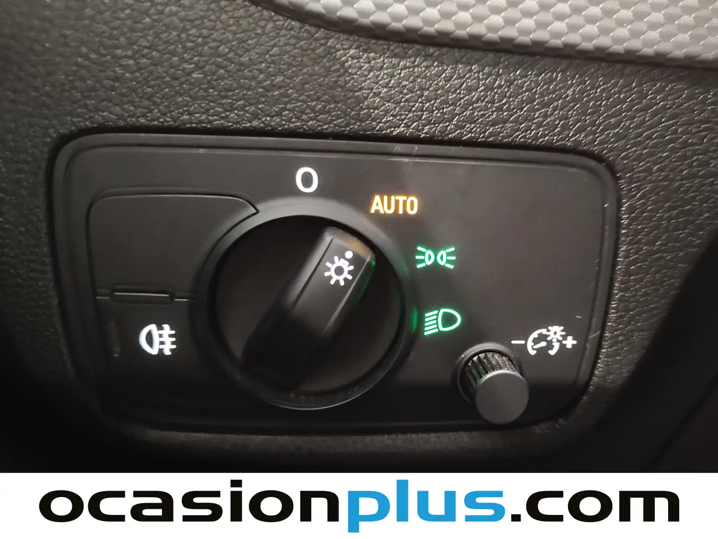 Foto Audi Q2 Audi Q2 Advanced 30 TDI (116 CV)