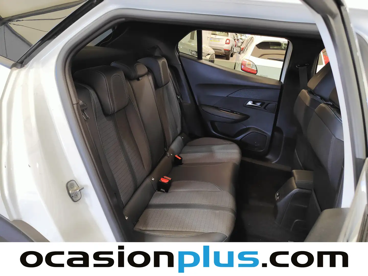 Foto Peugeot 2008 Peugeot 2008 PureTech 100 S&S Allure (100 CV)