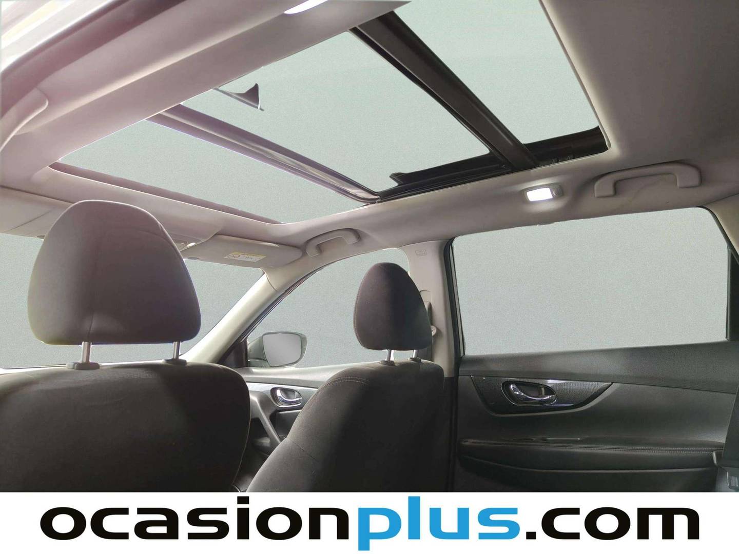 Extras y acabados del Nissan X-TRAIL Nissan X-Trail dCi 130 N-Connecta (130 CV)