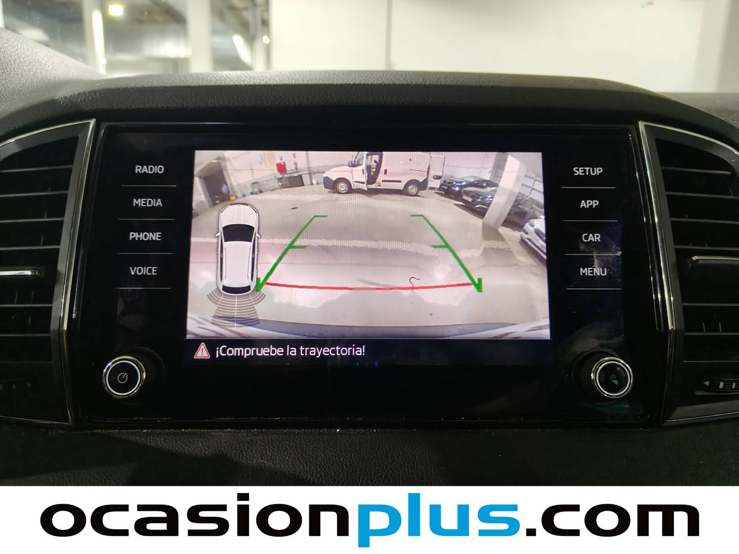 Foto Skoda Karoq Skoda Karoq 1.0 TSI Ambition DSG (115 CV)